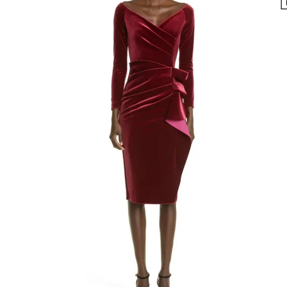 Chiara Boni la petite robe Silveria long sleeve velvet midi dress burgundy - Picture 2 of 11